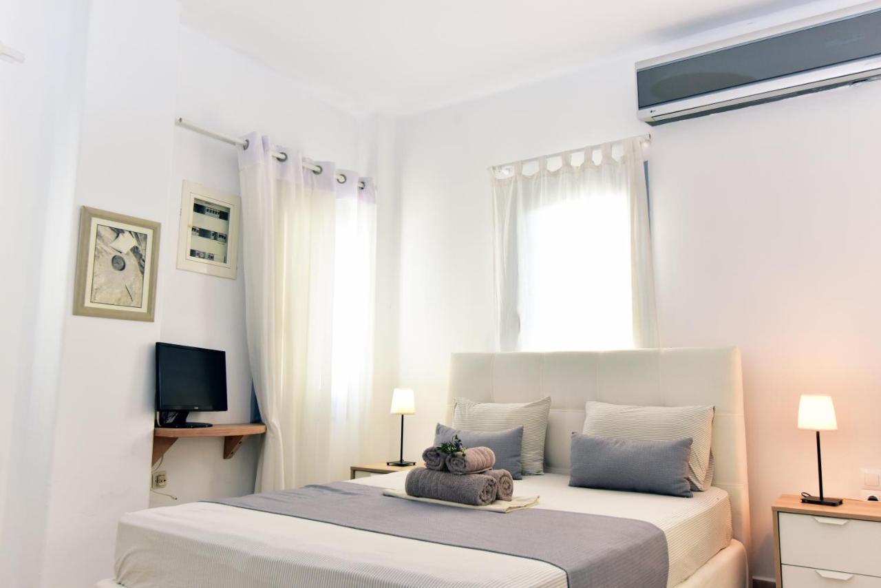 Thomas Apartments Katapola - Chora ภายนอก รูปภาพ