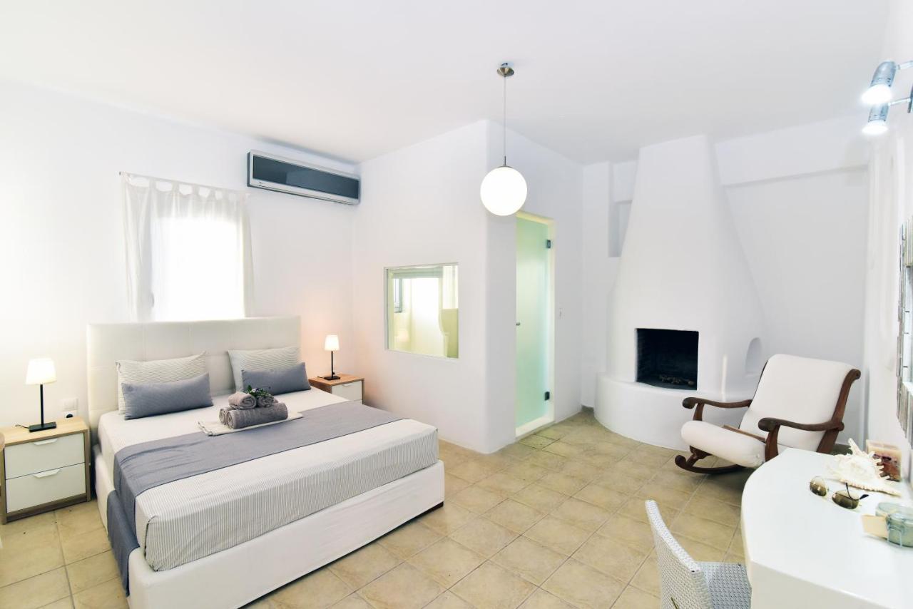 Thomas Apartments Katapola - Chora ภายนอก รูปภาพ