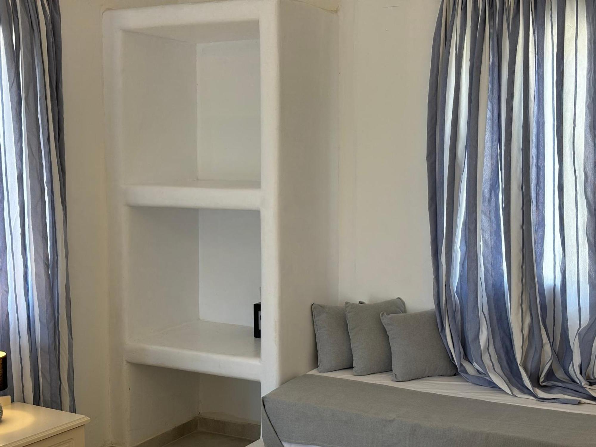 Thomas Apartments Katapola - Chora ภายนอก รูปภาพ