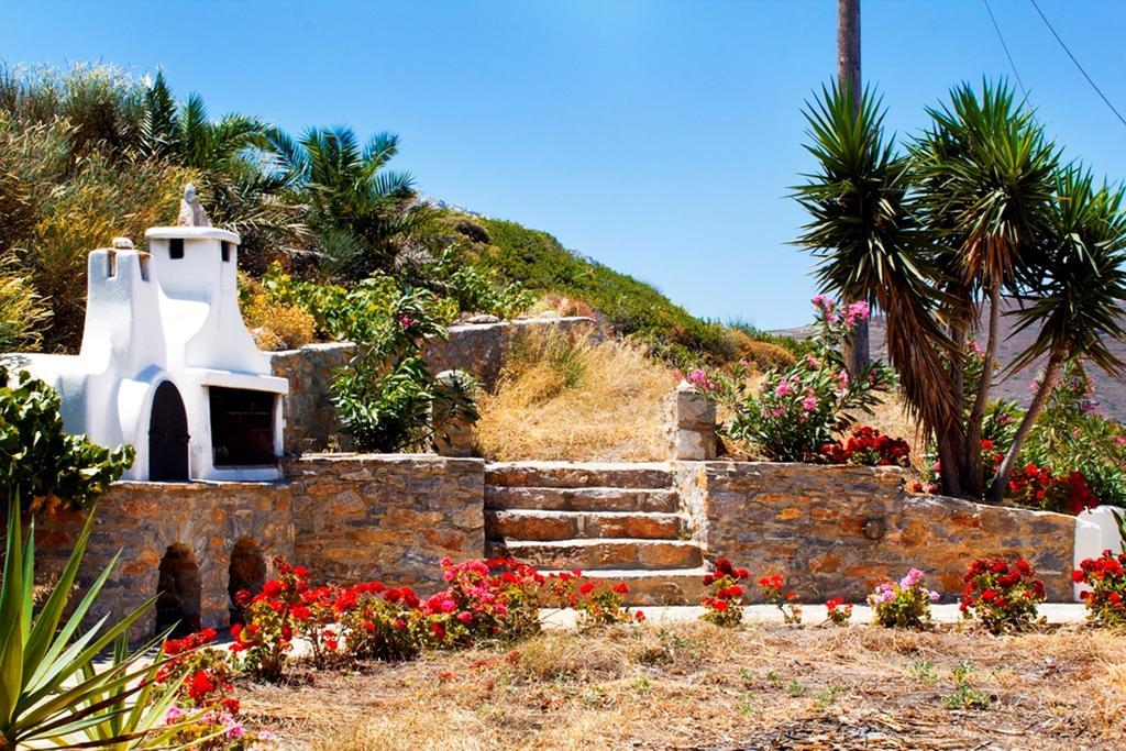 Thomas Apartments Katapola - Chora ภายนอก รูปภาพ