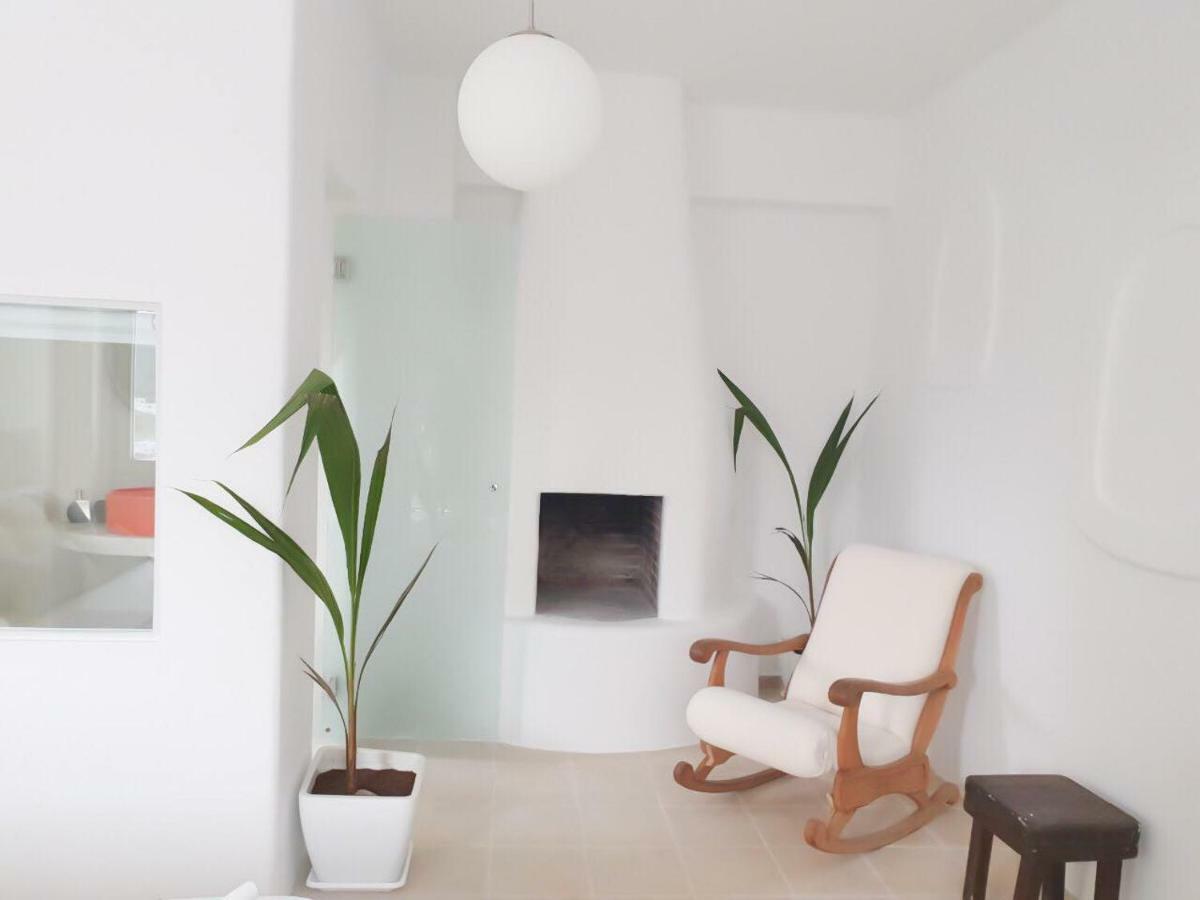 Thomas Apartments Katapola - Chora ภายนอก รูปภาพ